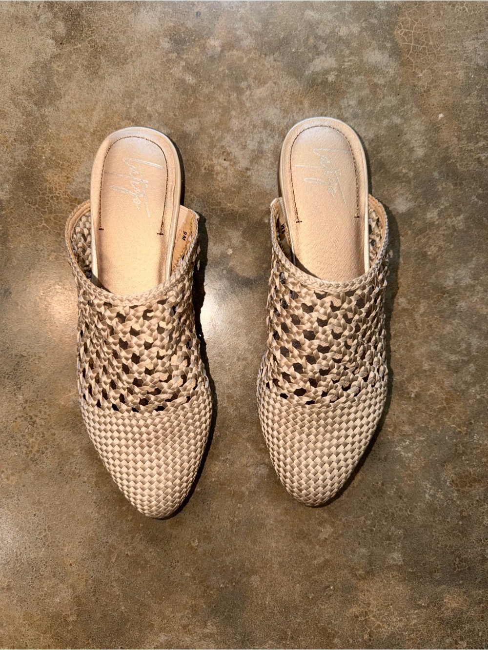 Latigo Woven Leather Mule Slides Tan Pointed Toe Slip On Flats Size 9 NWOT - Picture 3 of 10